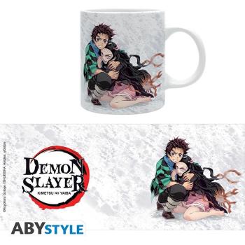 DEMON SLAYER - Tasse "Tanjiro und Nezuko"  Ein Bruder und eine Schwester, das ist es, was von der Familie Kamado übrig ist. Aber nicht irgendwelche Geschwister! Die jüngere Schwester Nezuko ist Dämon geworden! Ihr älterer Bruder Tanjiro ist entschlossen,